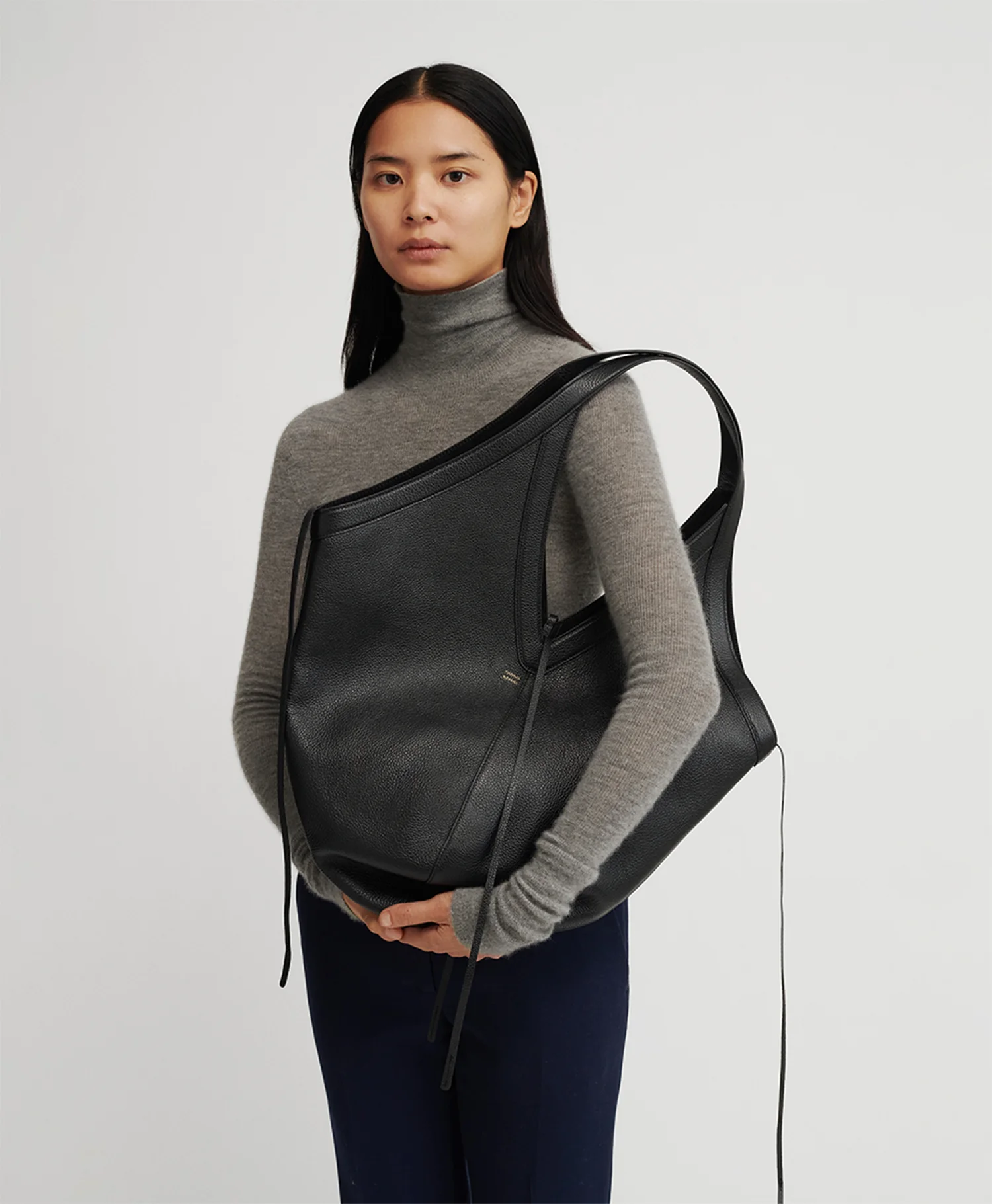 Soft M Hobo - Black - Image 3